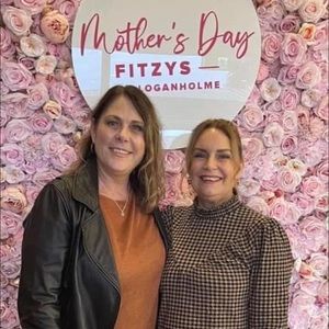 Meet your Posher, Pauline